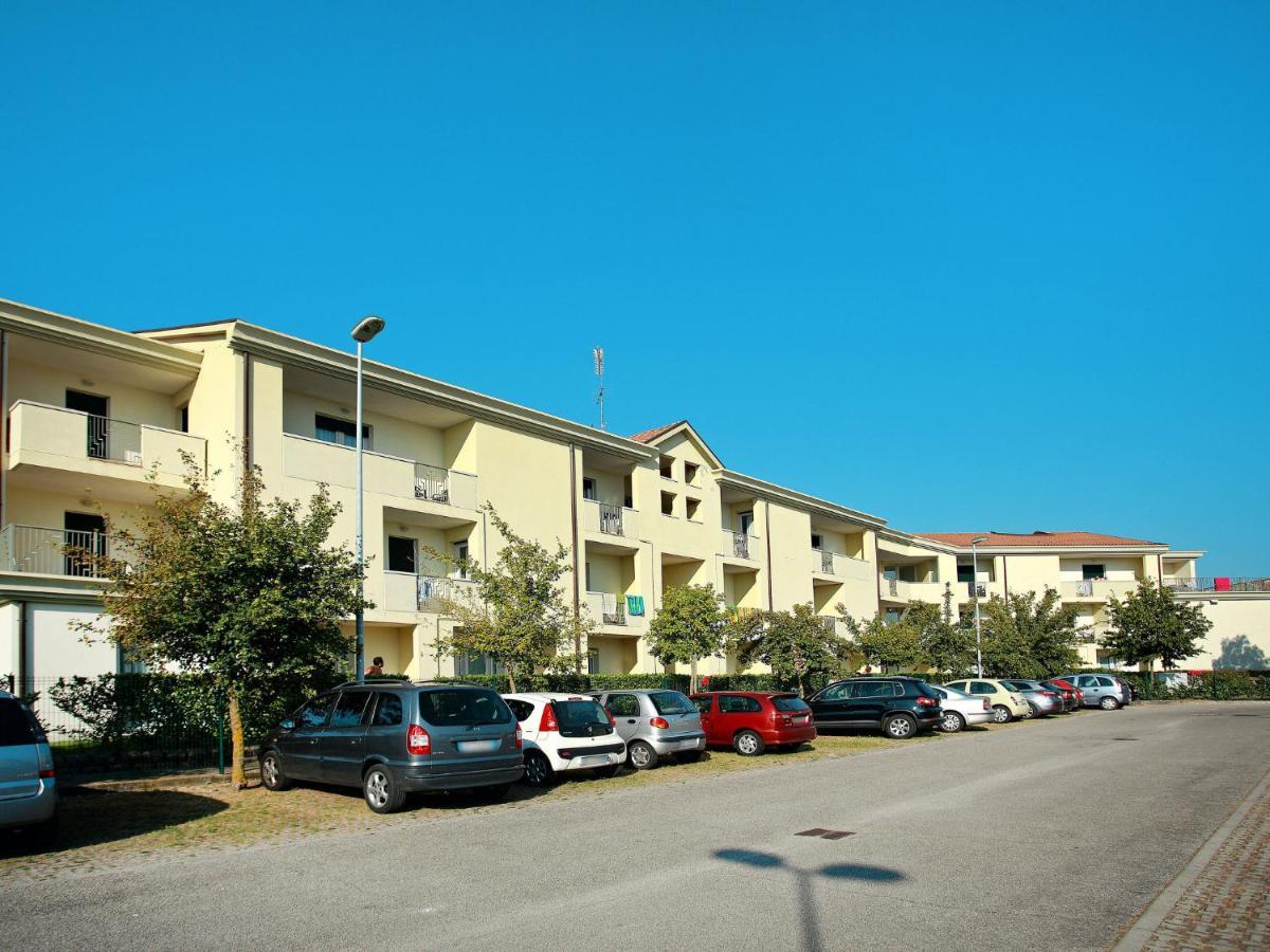 Apartment Robinia-Pinetine-4 By Interhome Duna Verde Exterior foto