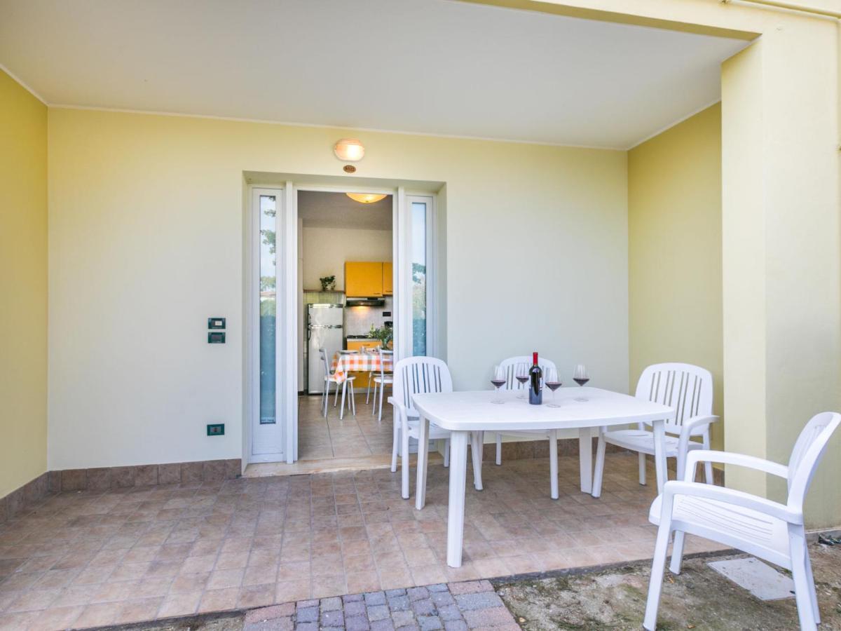 Apartment Robinia-Pinetine-4 By Interhome Duna Verde Exterior foto